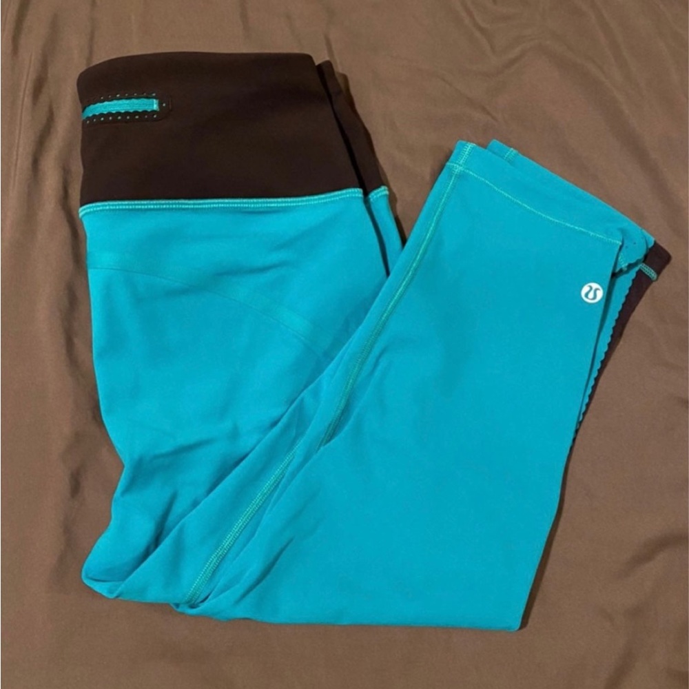 Lululemon crops